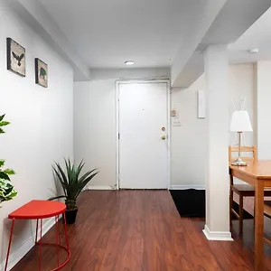 Guest house For Rent Beside U Of T, Toronto